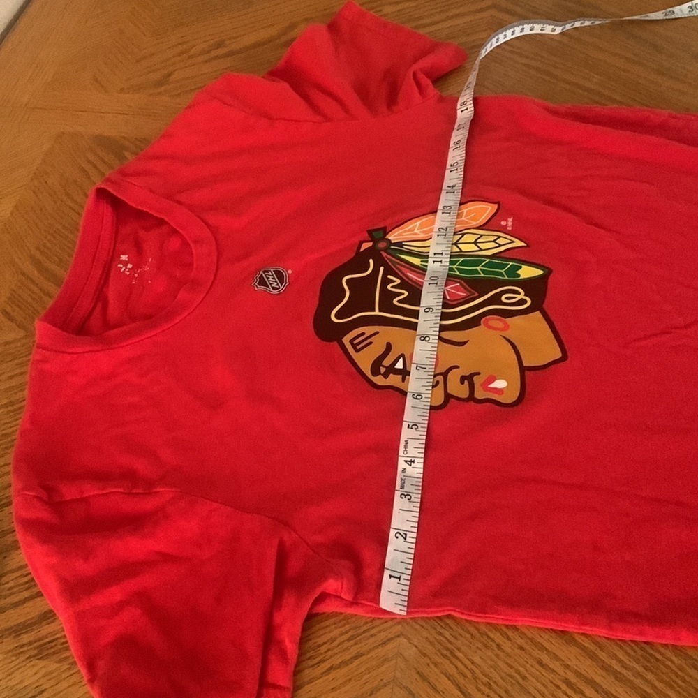CHICAGO Blackhawks Jonathan Toews TShirt - Picture 6 of 8